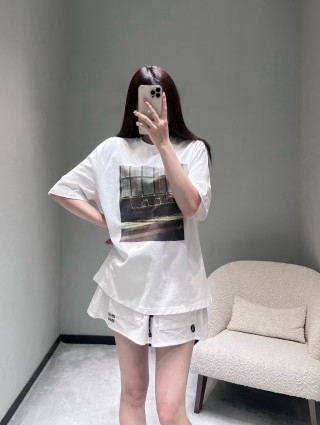 Cream Graphic Print Short Sleeve T-Shirt - Window Scene view 5