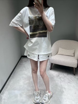 Cream Graphic Print Short Sleeve T-Shirt - Window Scene view 9