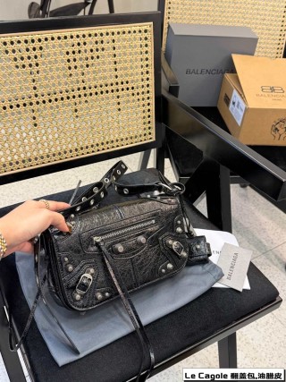 Balenciaga Le Cagole Flip-Top Motorcycle Bag Black view 2