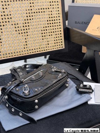 Balenciaga Le Cagole Flip-Top Motorcycle Bag Black view 8