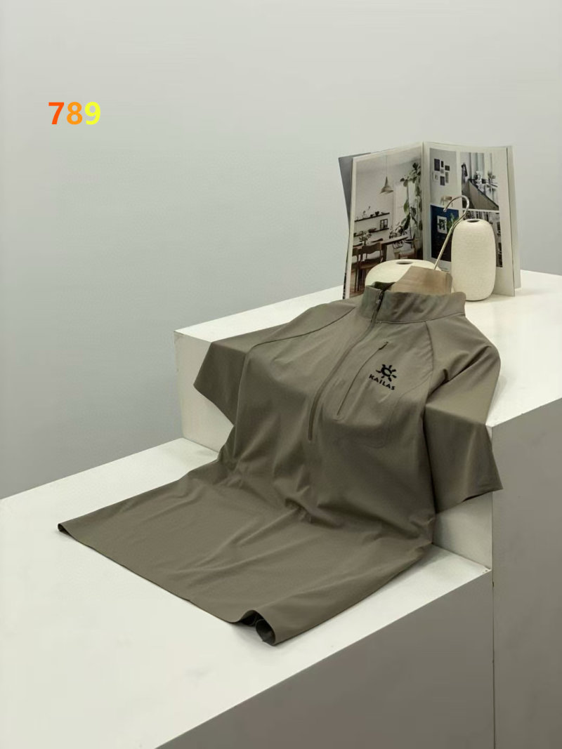 Burberry White Short-Sleeve Polo Shirt view