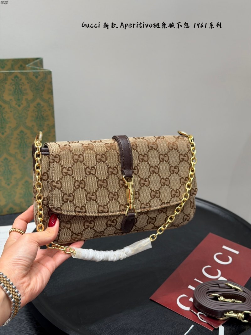 Gucci Aperitivo Jackie 1961 GG Canvas Shoulder Bag Beige view