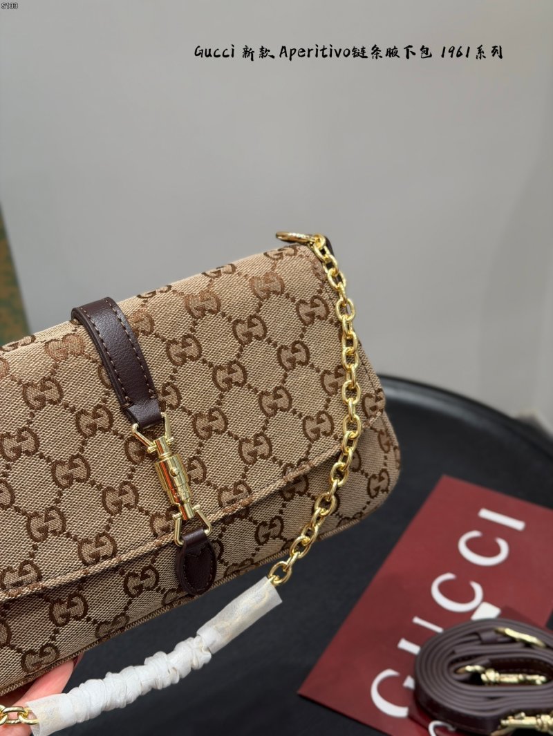 Gucci Aperitivo Jackie 1961 GG Canvas Shoulder Bag Beige view