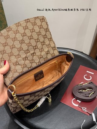 Gucci Aperitivo Jackie 1961 GG Canvas Shoulder Bag Beige view 8