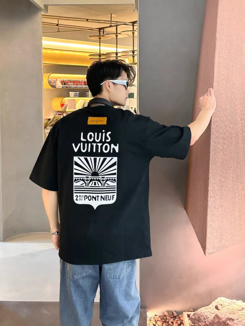 Louis Vuitton Black Logo Short Sleeve T-Shirt view