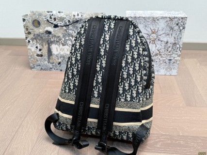 Dior Oblique Monogram Backpack Black & Beige view 7