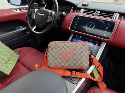 Gucci GG Canvas Messenger Bag Orange
