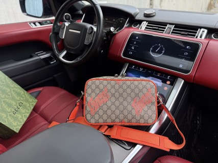 Gucci GG Canvas Messenger Bag Orange view 2
