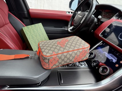 Gucci GG Canvas Messenger Bag Orange view 8