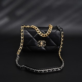 Chanel Black Diamond Quilted Shoulder Bag with Gold Chain