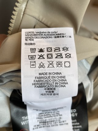 Arc'teryx GORE-TEX Lightweight Windproof Jacket Beige view 3