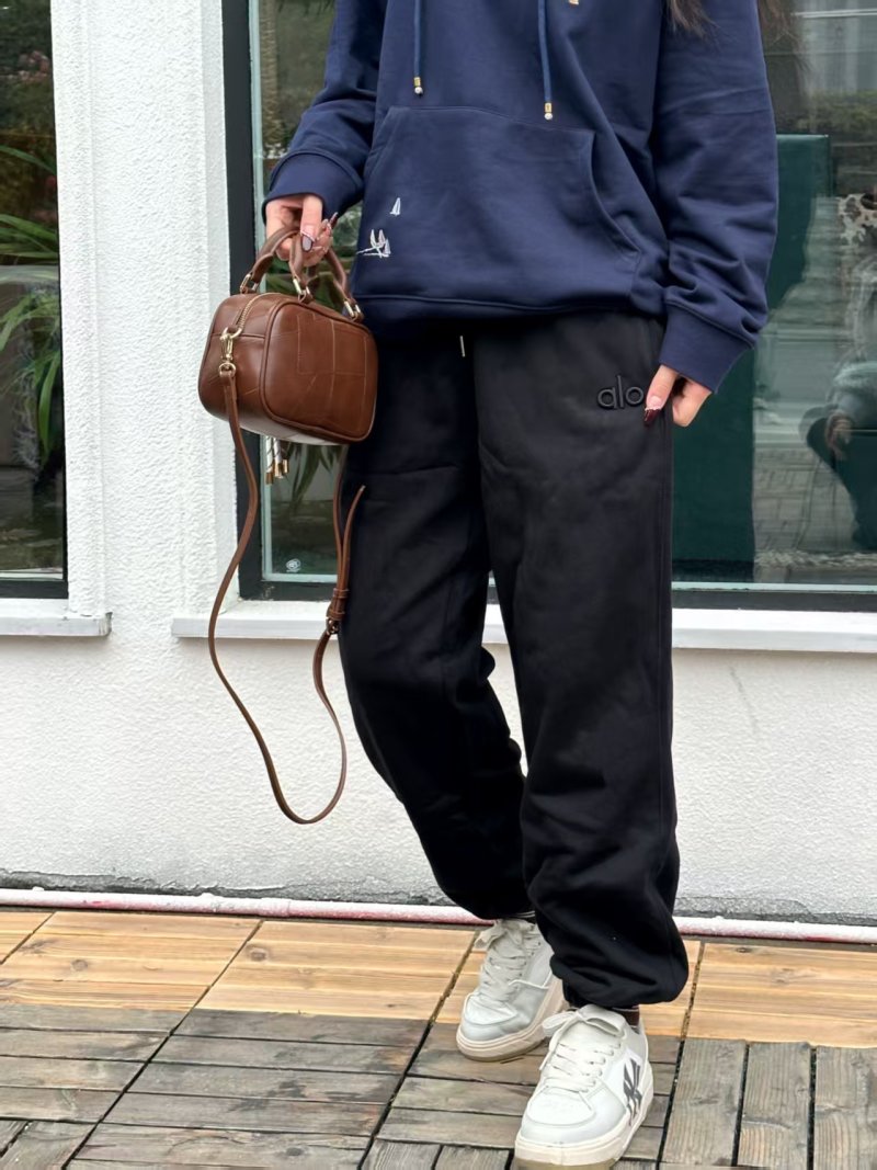 Alo Black Wide-Leg Sweatpants view