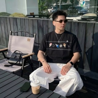 Black Graphic Print Short Sleeve T-Shirt with Embroidered Motifs view 4