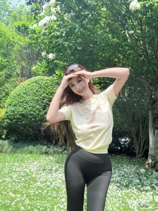 Cream Graphic Print Short Sleeve T-Shirt view 7