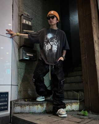 Charcoal Figure Graphic Short Sleeve T-Shirt view 4