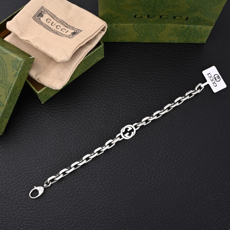Gucci Interlocking GG Silver Chain Bracelet