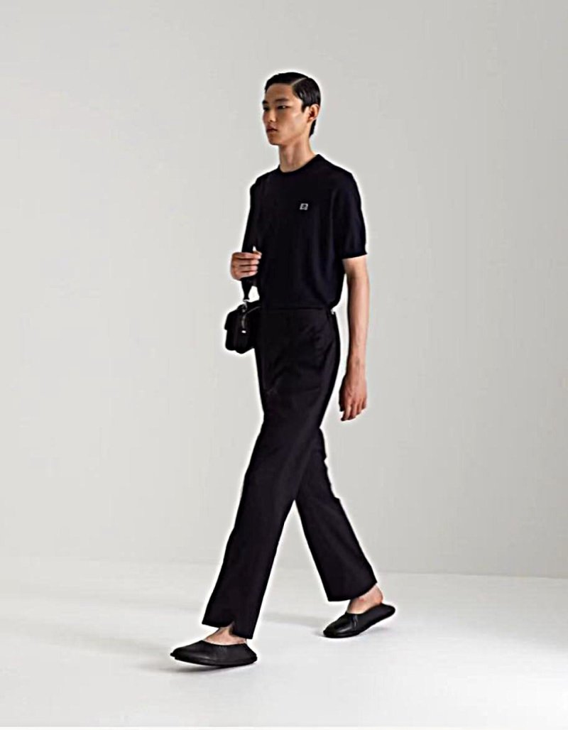 Essential Black Crew Neck Short Sleeve T-Shirt view