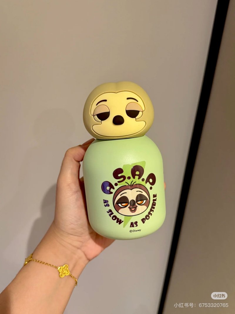 Disney Zootopia Flash Sloth Slow Ceramic Figure - Green