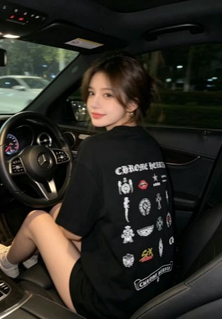 Chrome Hearts Black Graphic Back Print T-Shirt view 5