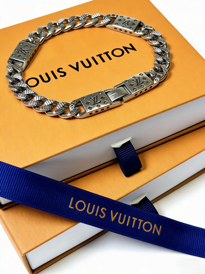 Louis Vuitton LV Cuban Chain Silver Bracelet