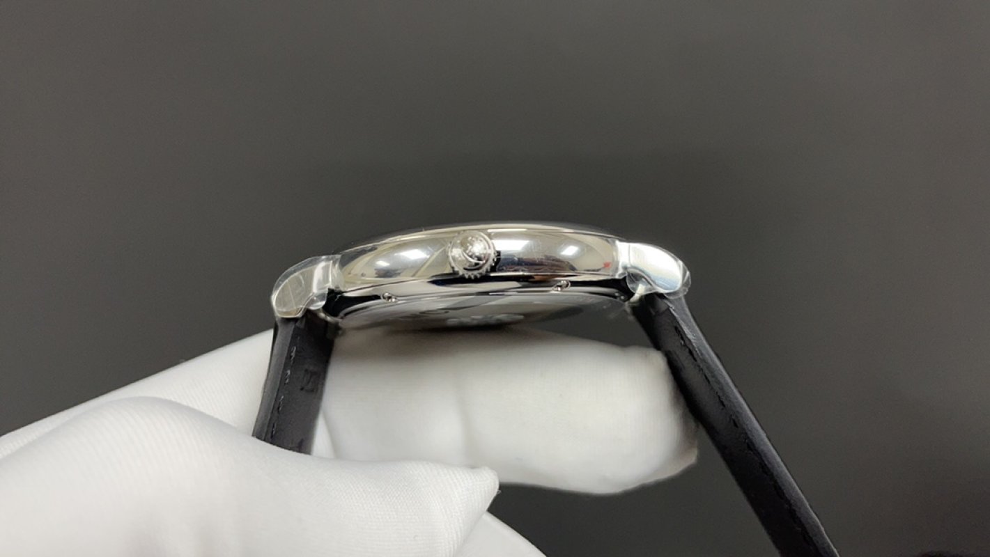 IWC Portofino 40mm Automatic Watch Silver Dial view