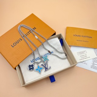 Louis Vuitton Instinct Enamelled Charm Necklace Silver view 4