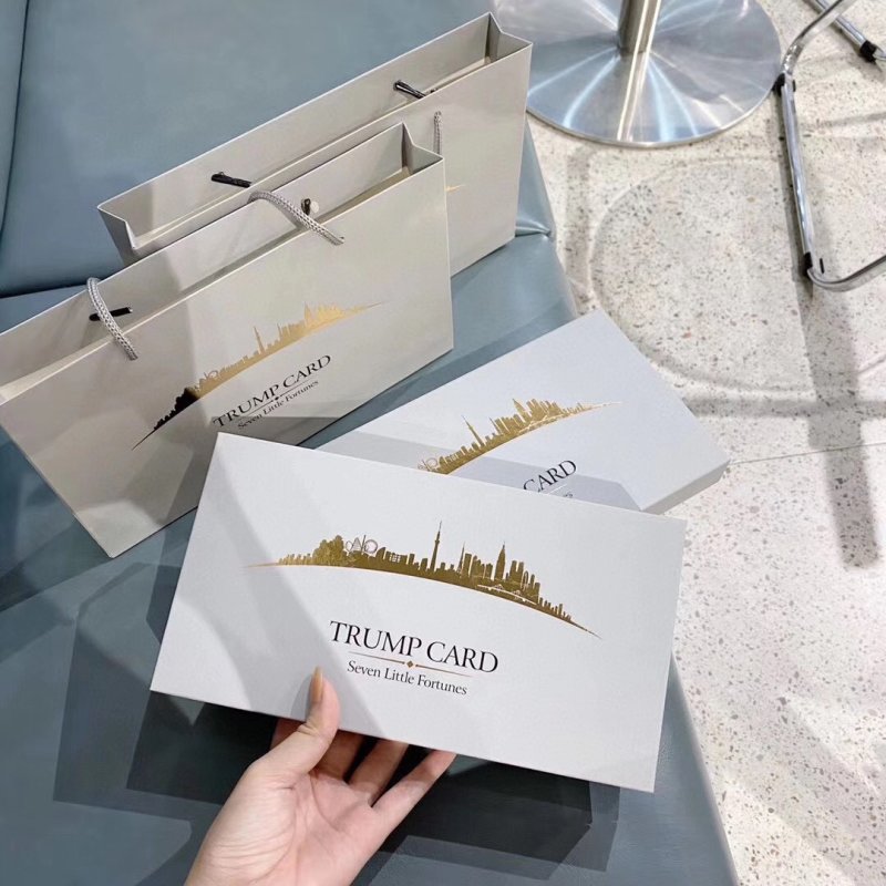 7-Piece Luxury Lipstick Set Gift Box view
