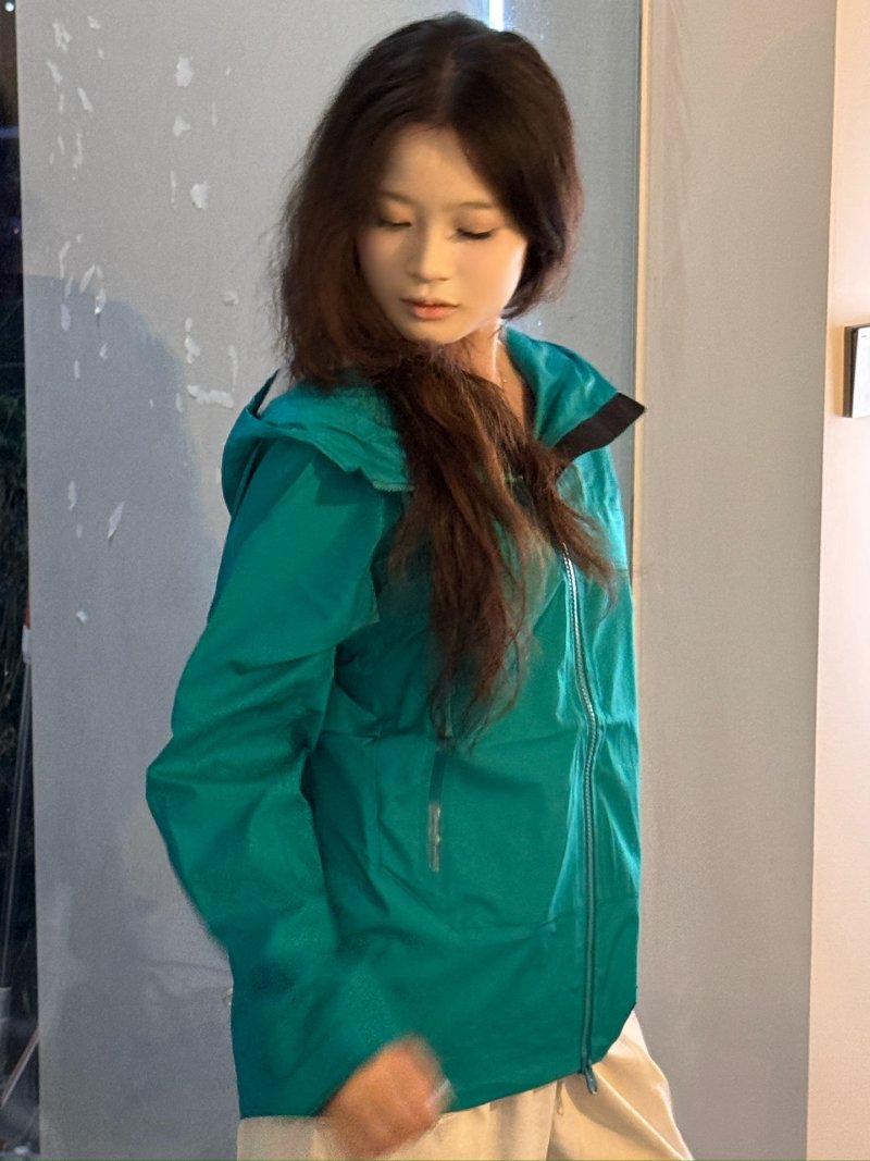 Kaerlae M8 Stand Collar Windbreaker Jacket Light Cloud Gray view