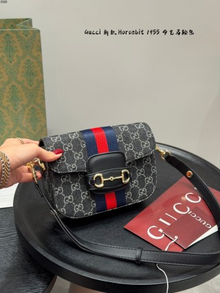 Gucci Horsebit 1955 GG Canvas Crossbody Bag - Beige view 2