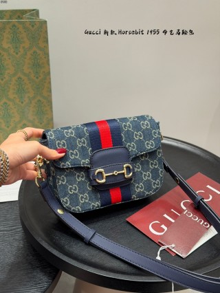 Gucci Horsebit 1955 GG Canvas Crossbody Bag - Beige view 3