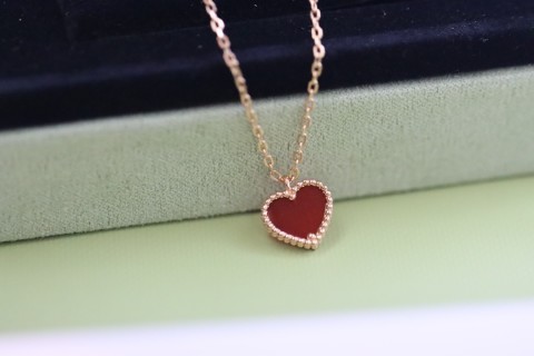 Van Cleef & Arpels Rose Gold Heart Pendant Necklace view 4