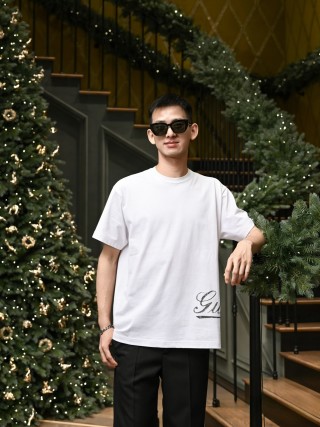 Gucci White Script Logo Short Sleeve T-Shirt view 4