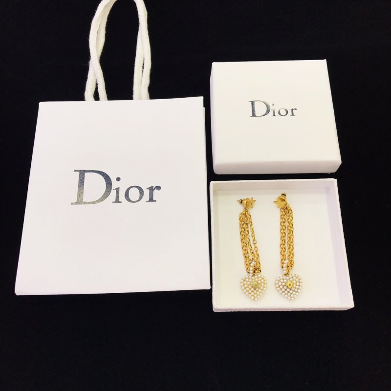 Dior Heart Pearl Drop Earrings Gold