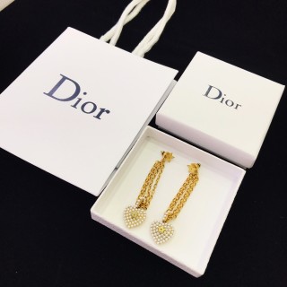 Dior Heart Pearl Drop Earrings Gold view 2