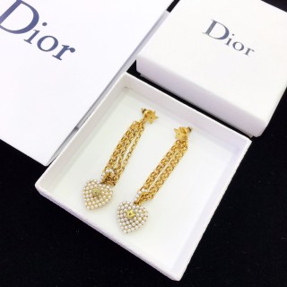 Dior Heart Pearl Drop Earrings Gold view 4