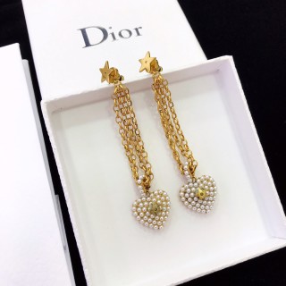 Dior Heart Pearl Drop Earrings Gold view 5