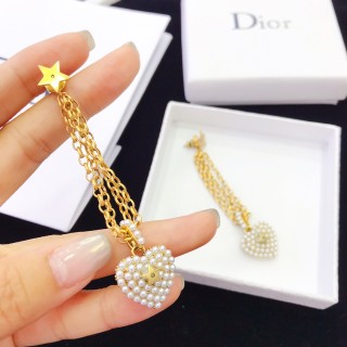 Dior Heart Pearl Drop Earrings Gold view 9
