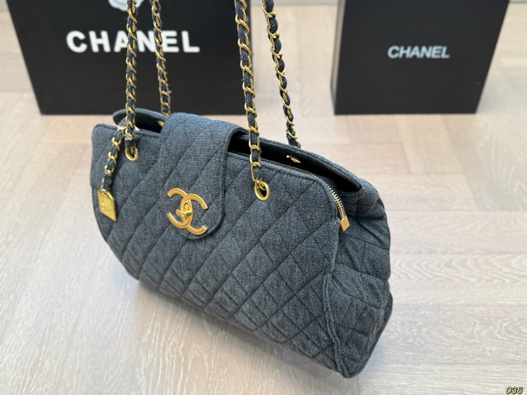Chanel Denim Quilted Chain Shoulder Bag Black view