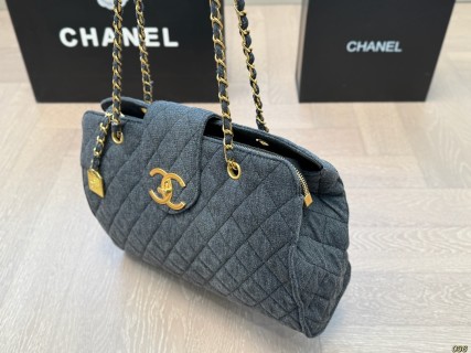 Chanel Denim Quilted Chain Shoulder Bag Black view 2