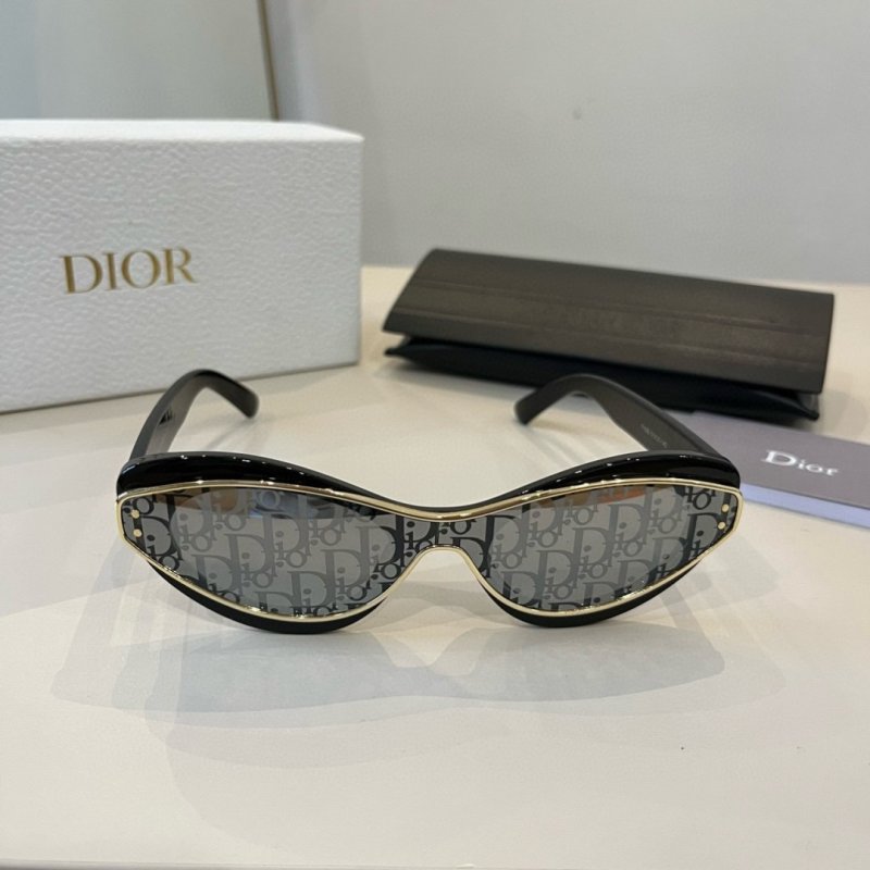 Dior DiorPacific S1U Black & Gold Oval Sunglasses view