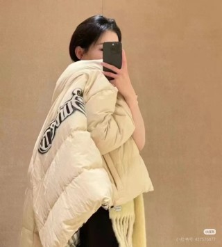 Burberry Checked Puffer Down Jacket - Cream & Black view 2