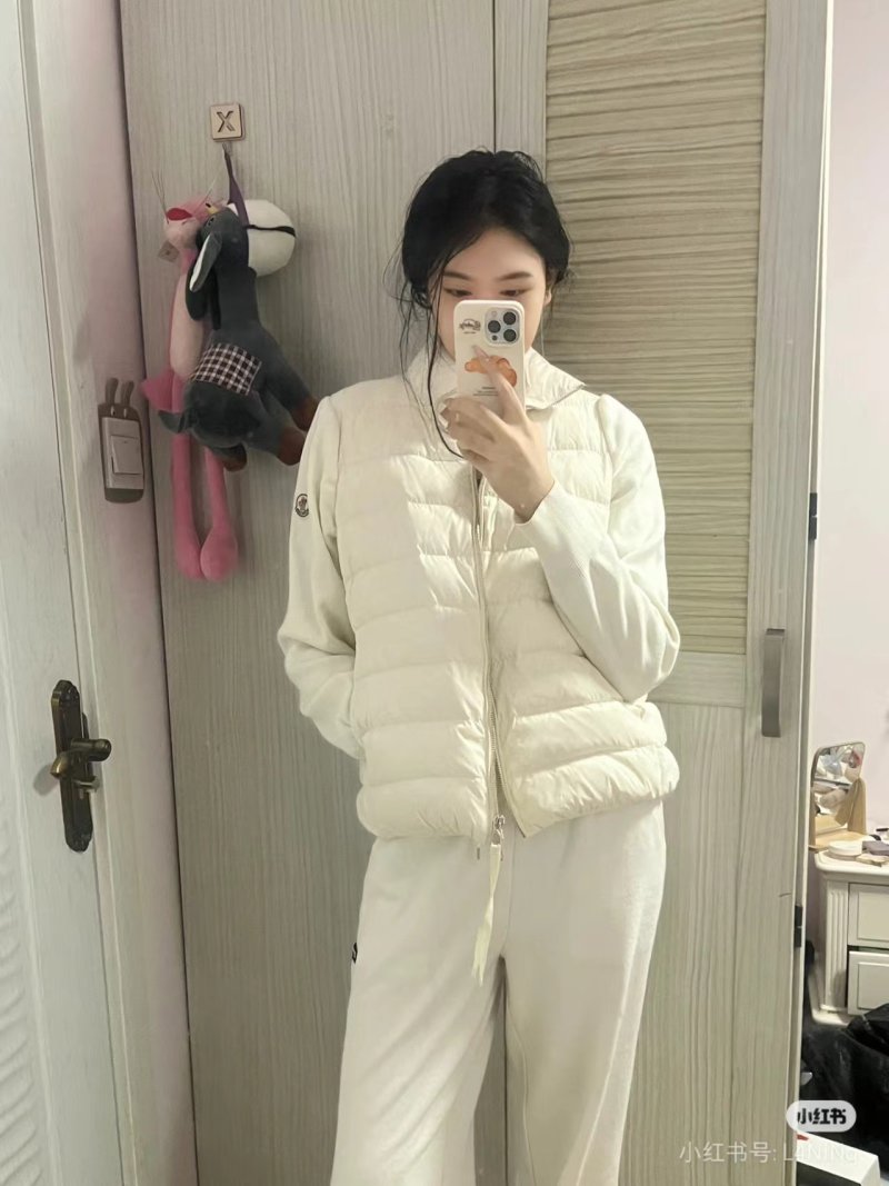Cream Puffer Down Jacket – Oversized Fit