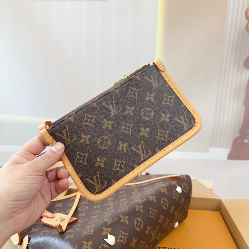 Louis Vuitton Monogram Carryall Tote Bag - Brown view