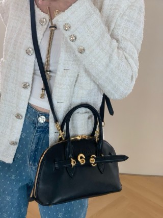 Miu Miu Shell Top-Handle Bag Black 28cm view 5