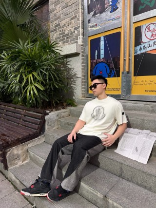 Moncler White Graphic Logo T-Shirt view 6