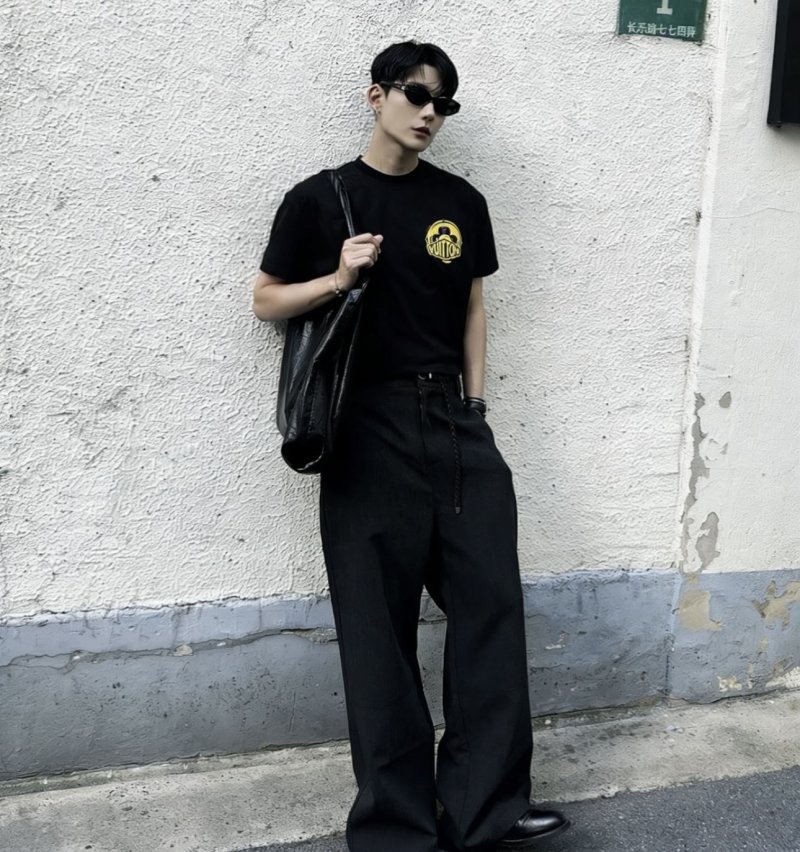 Louis Vuitton Black Yellow Logo Short Sleeve T-Shirt view