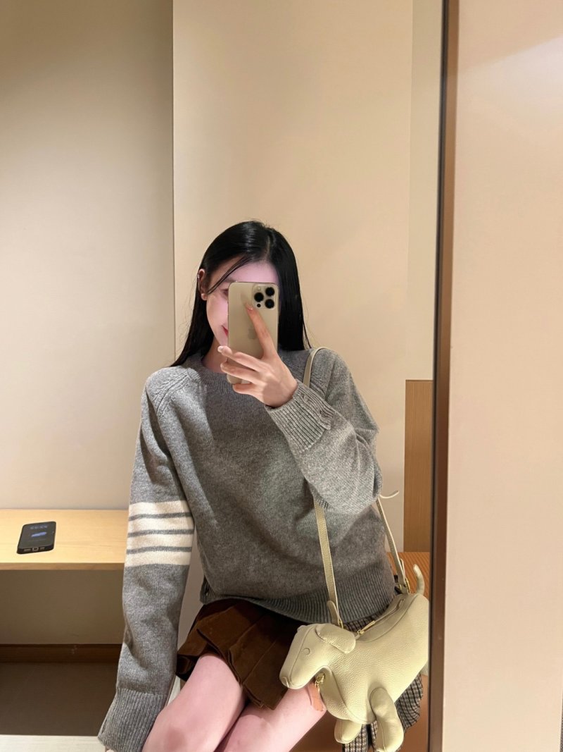 Thom Browne 4-Bar Wool Crew Neck Sweater Grey view
