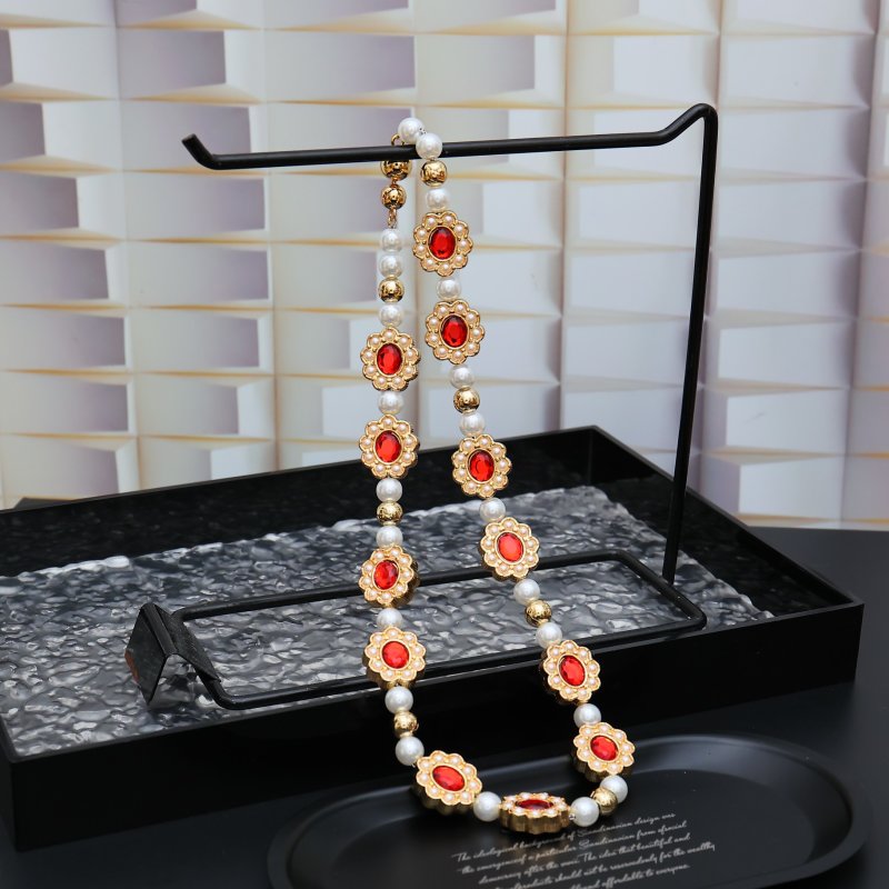 Louis Vuitton Gold Floral Glass Bead Necklace Red Pearl view