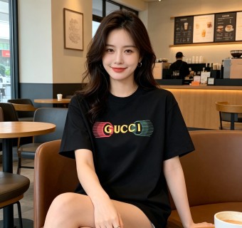 Gucci Striped Logo Black T-Shirt view 7