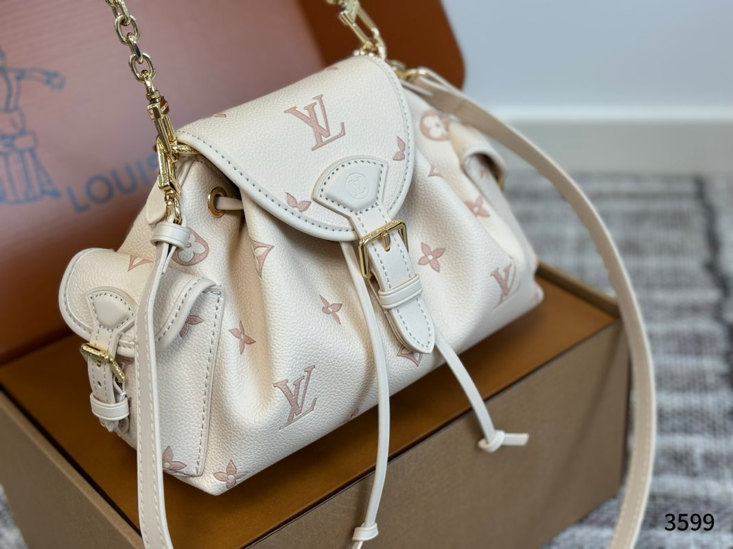 Louis Vuitton Monogram Canvas Cream Shoulder Bag view